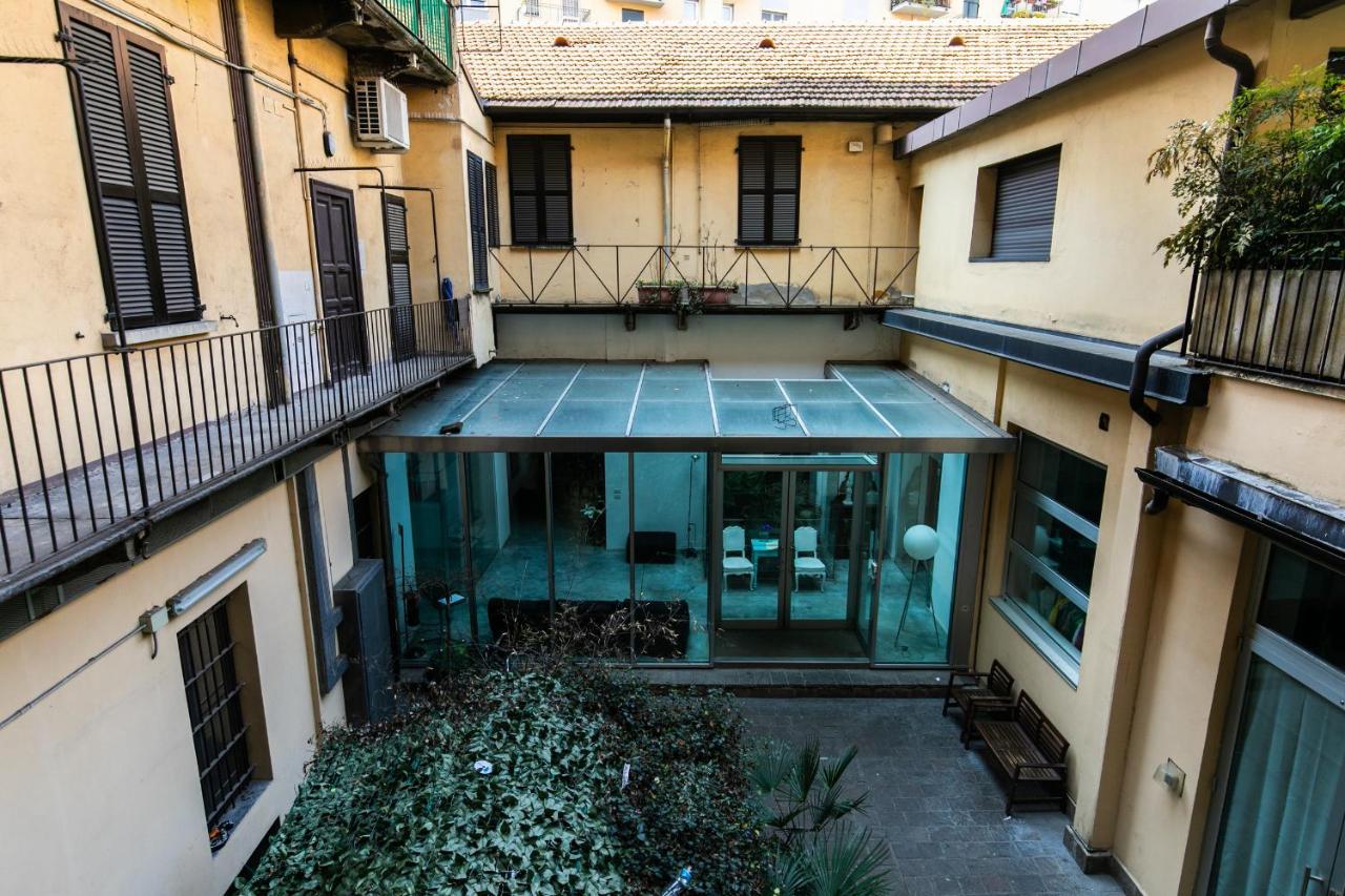 Kandinsky - Exclusive Apartment Милан Экстерьер фото